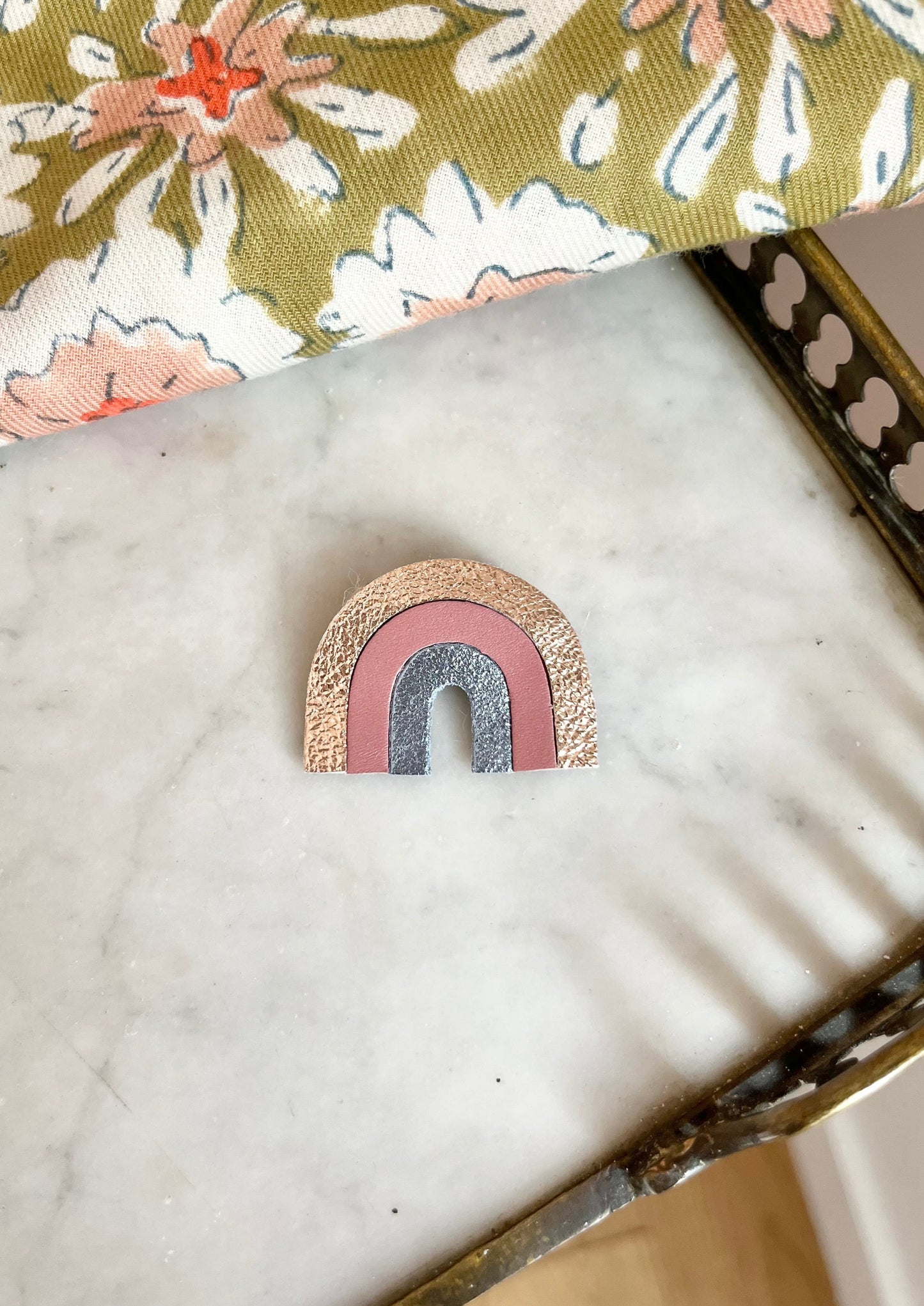Broche RAINBOW rose gold blue