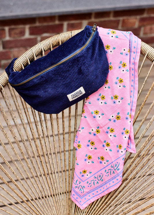 Foulard JADE Fleurs fond rose