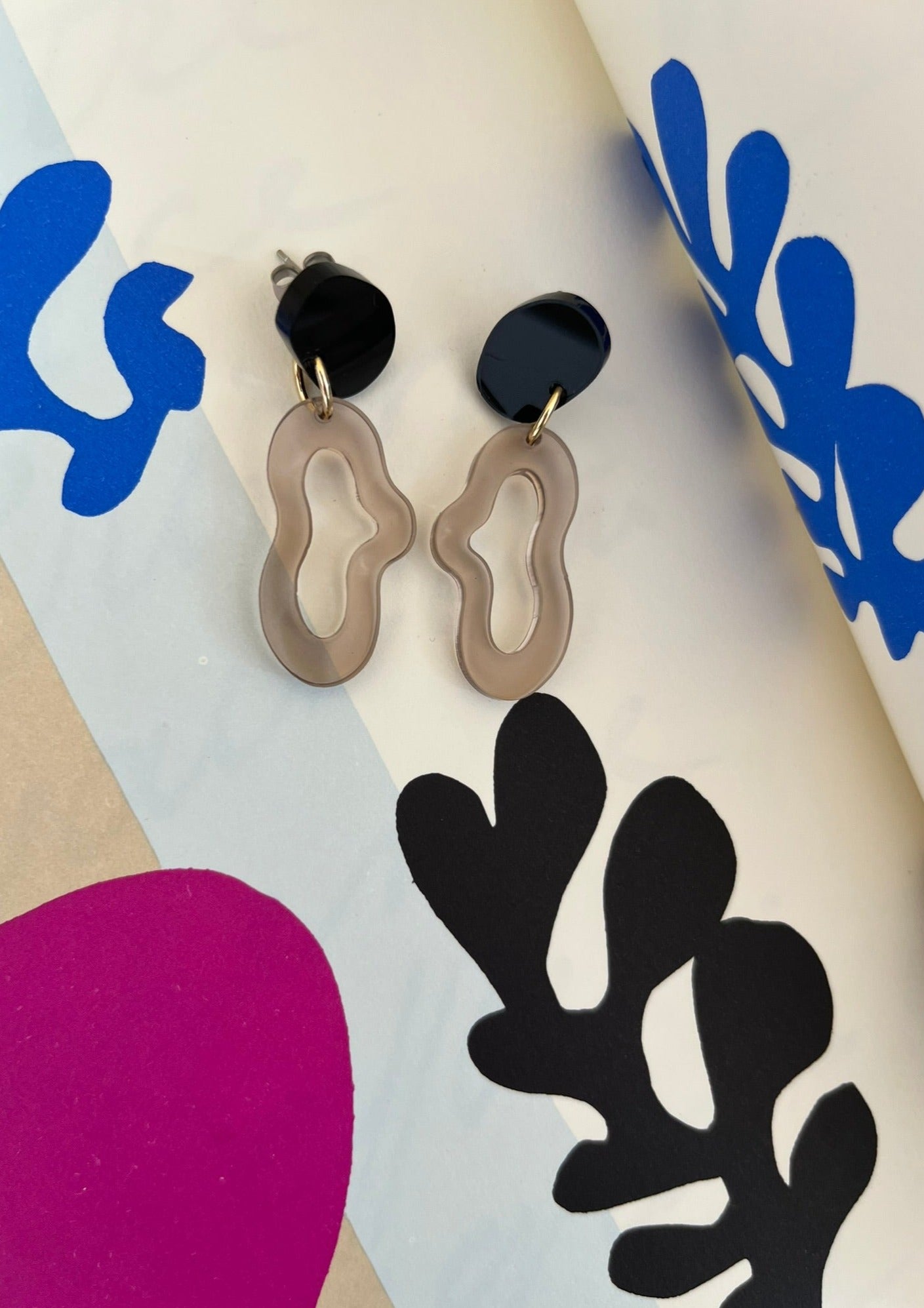 Boucles d'oreilles DORIS noir et fumé