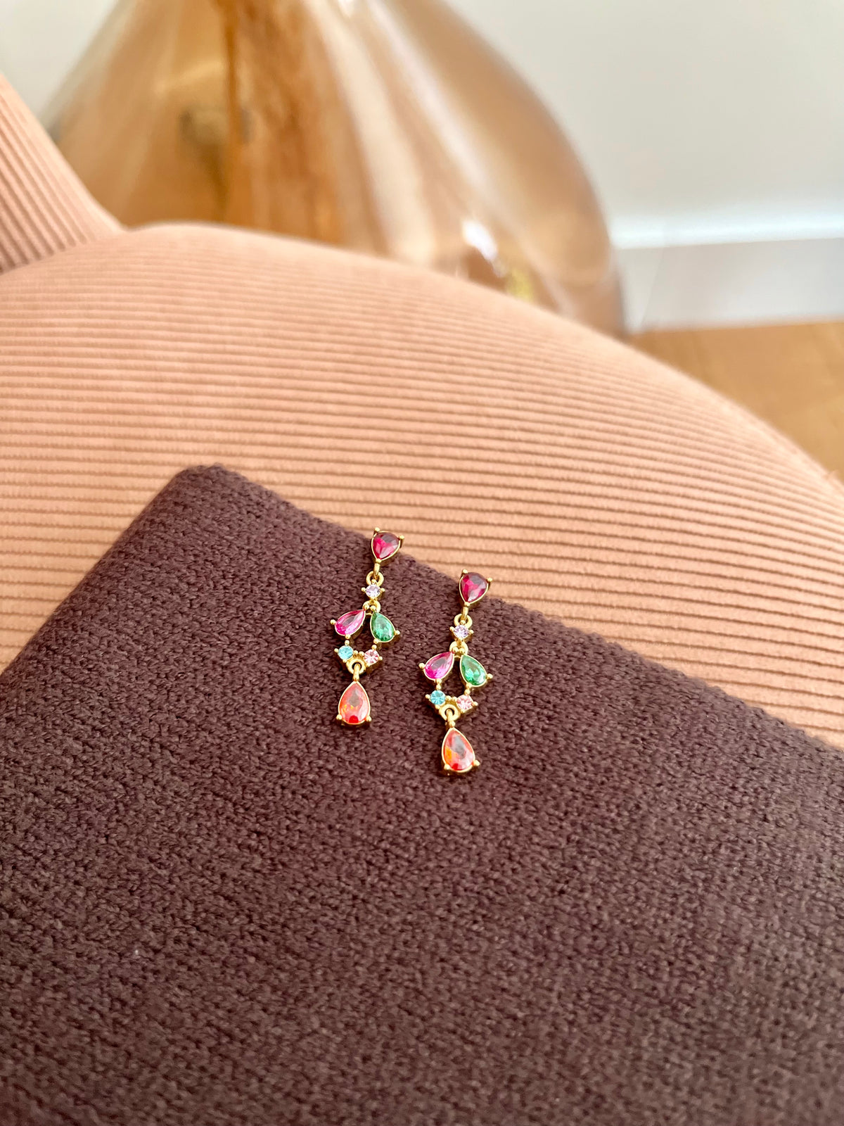 Boucles d'oreilles AVA cristaux multicolores