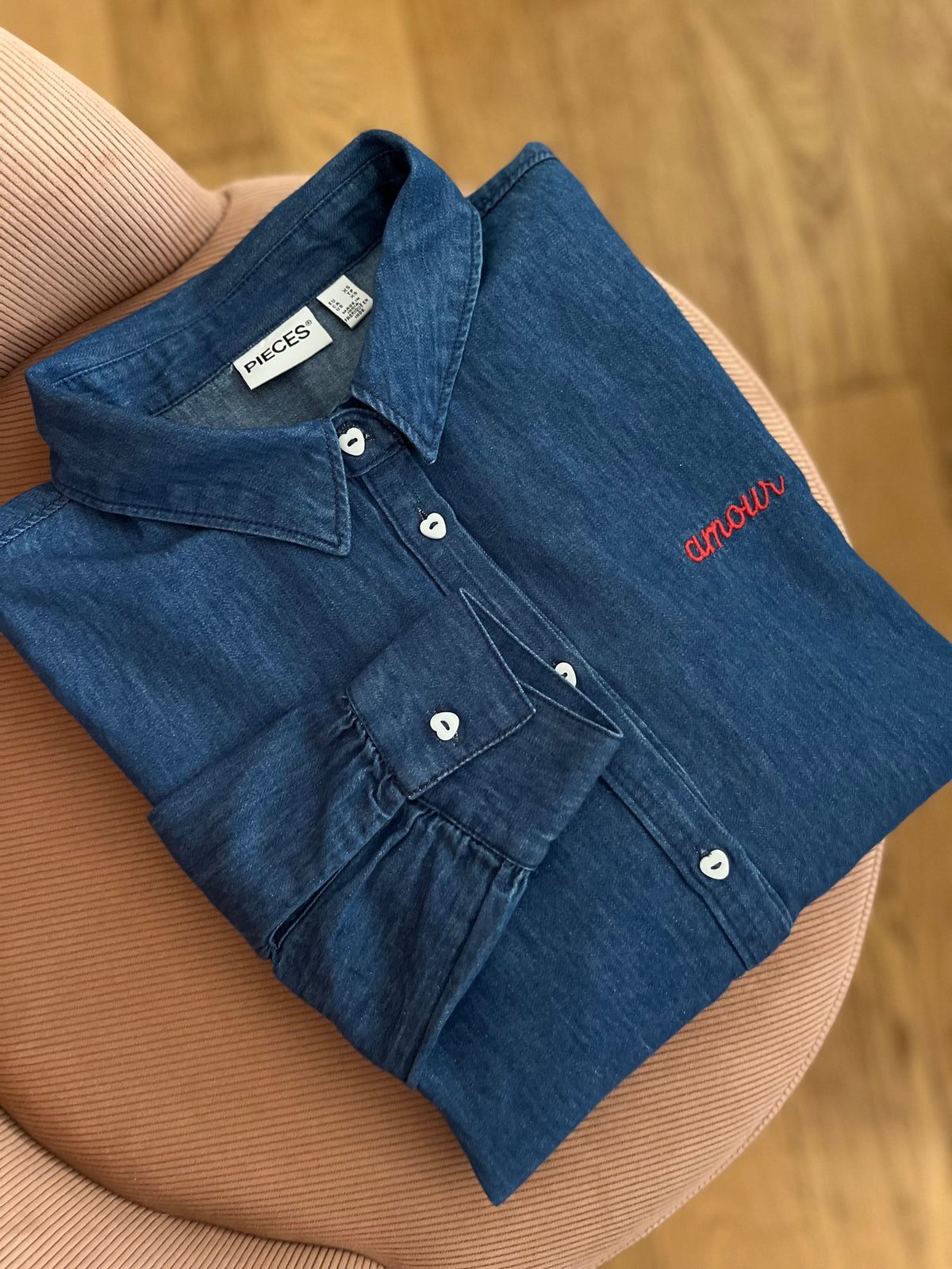 Chemise ERIS denim brodée Amour