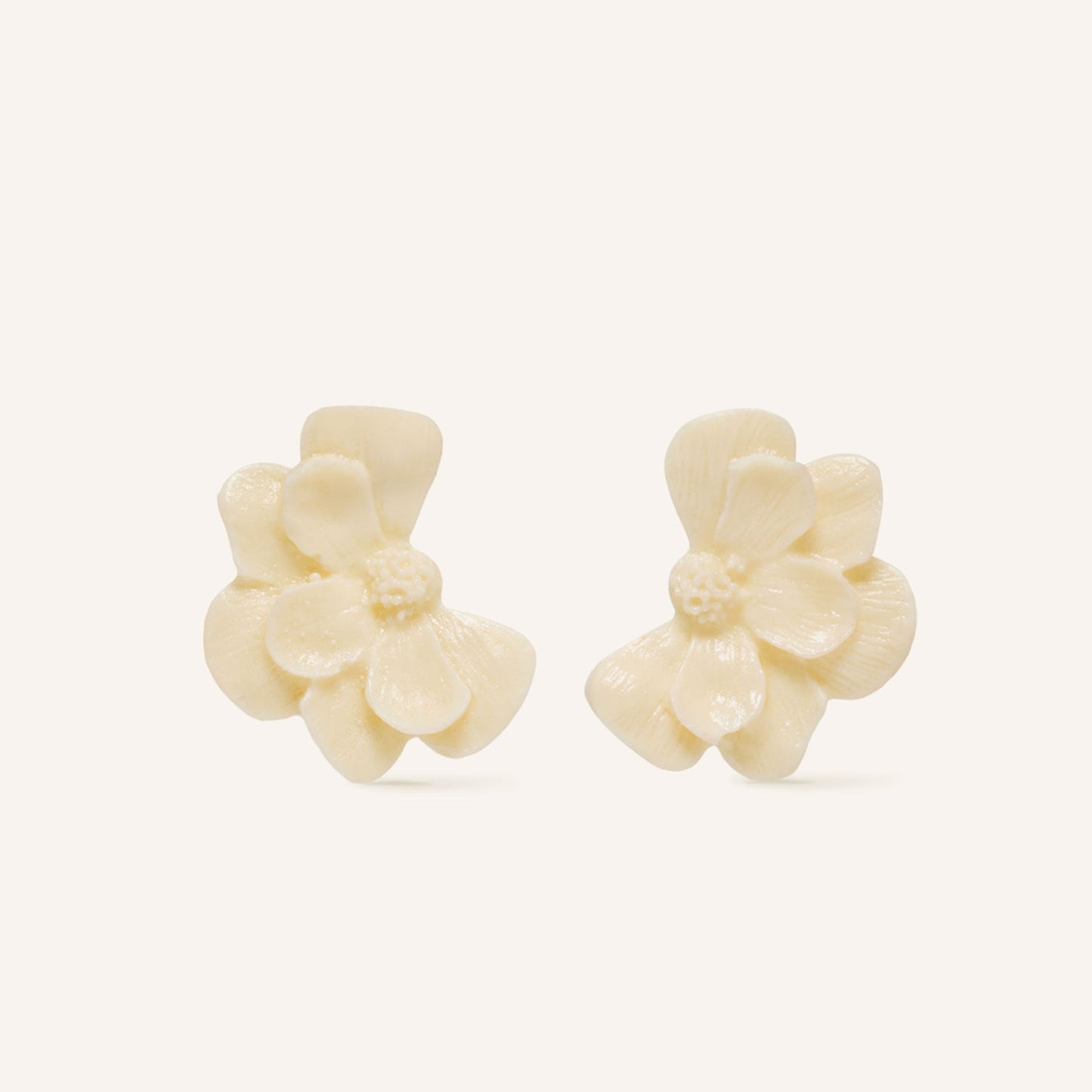 Boucles d'oreilles CLARENCE écrues