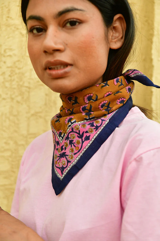 Petit foulard SÉLÉNÉ fauve