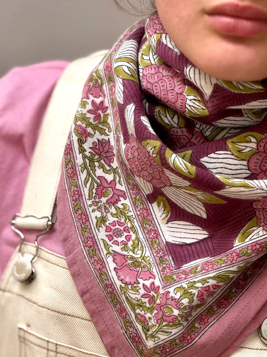 Petit foulard PÉNÉLOPE rose