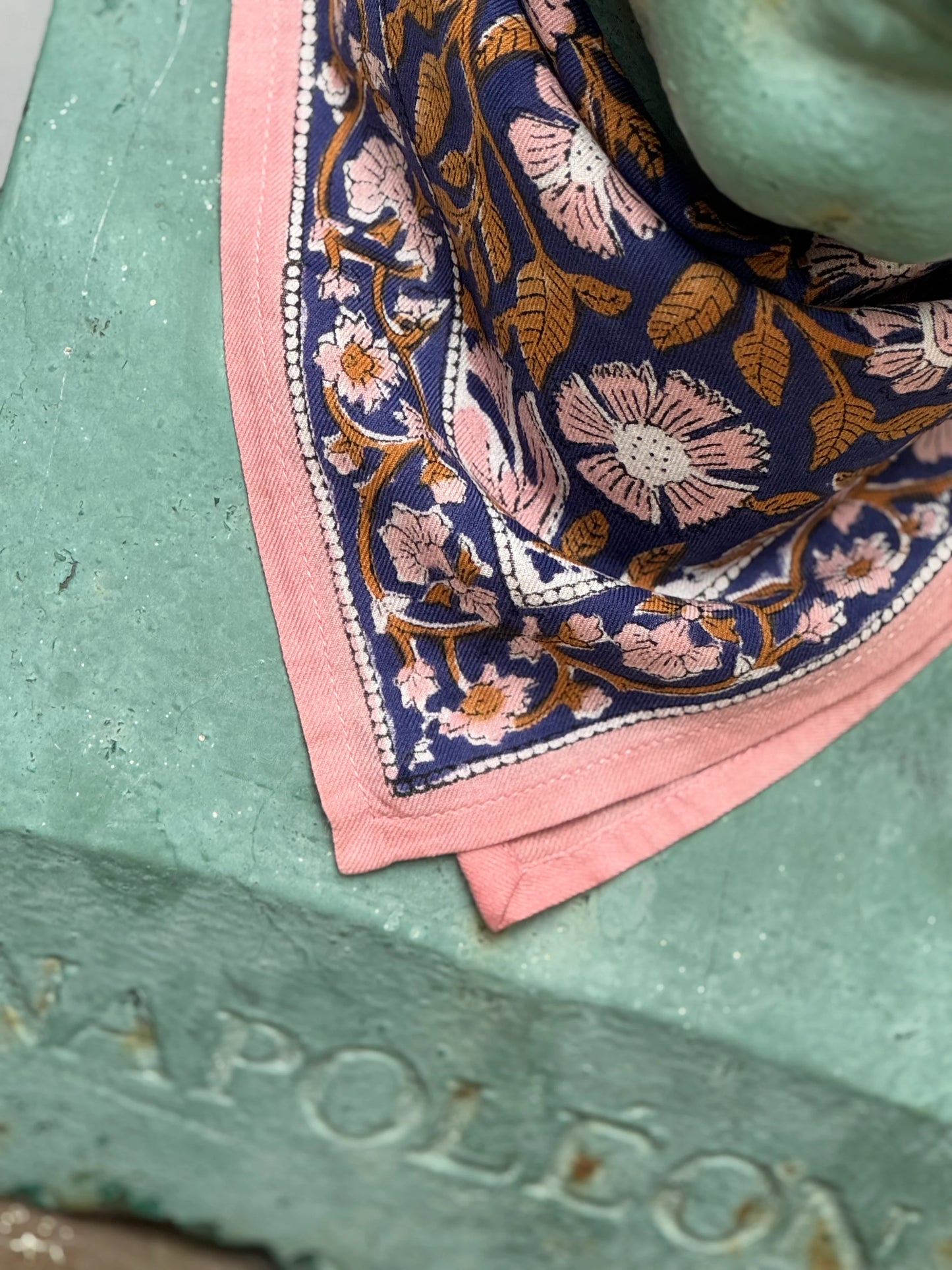 Petit foulard N°115 Cobalt