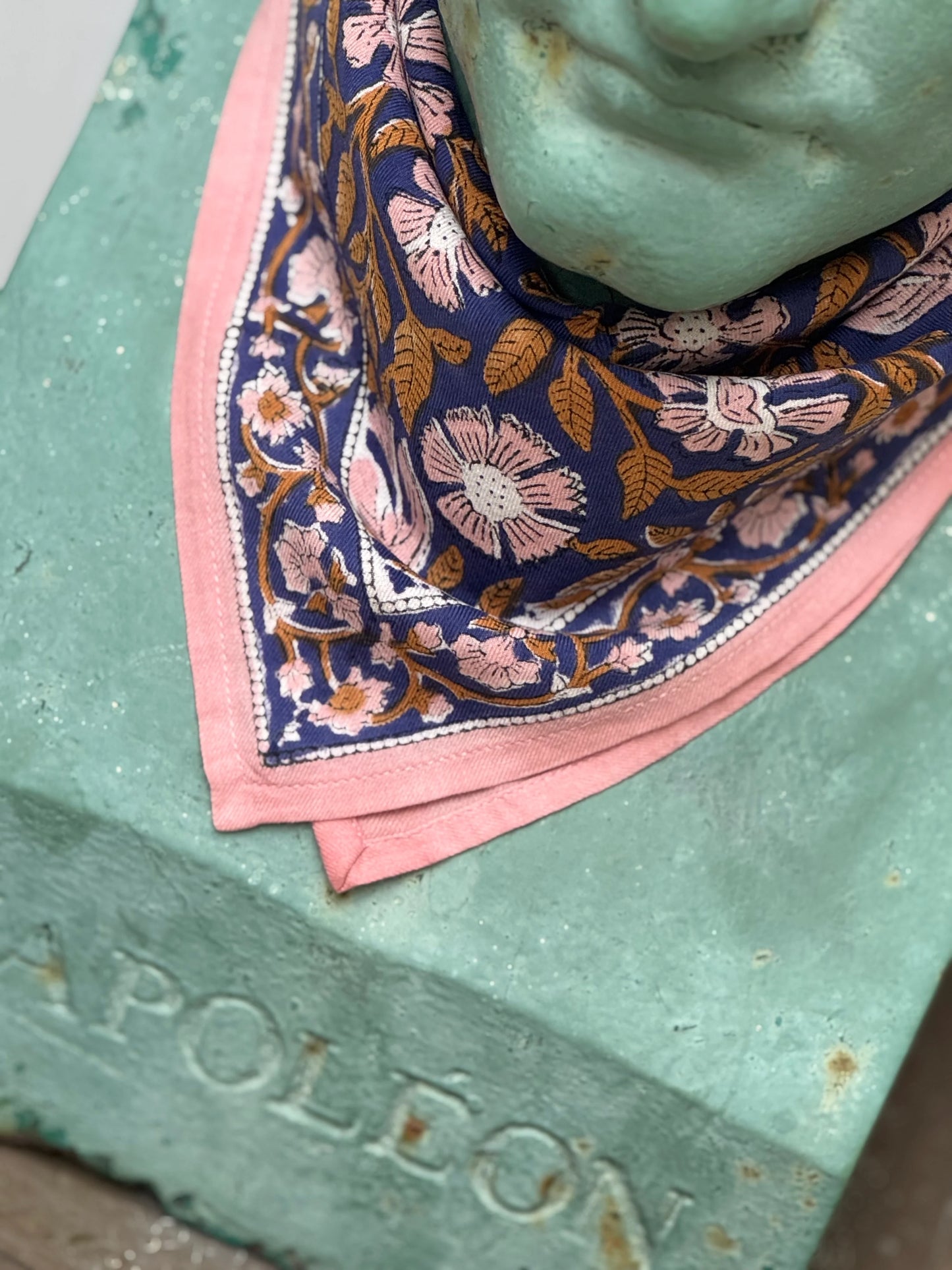Petit foulard N°115 Cobalt