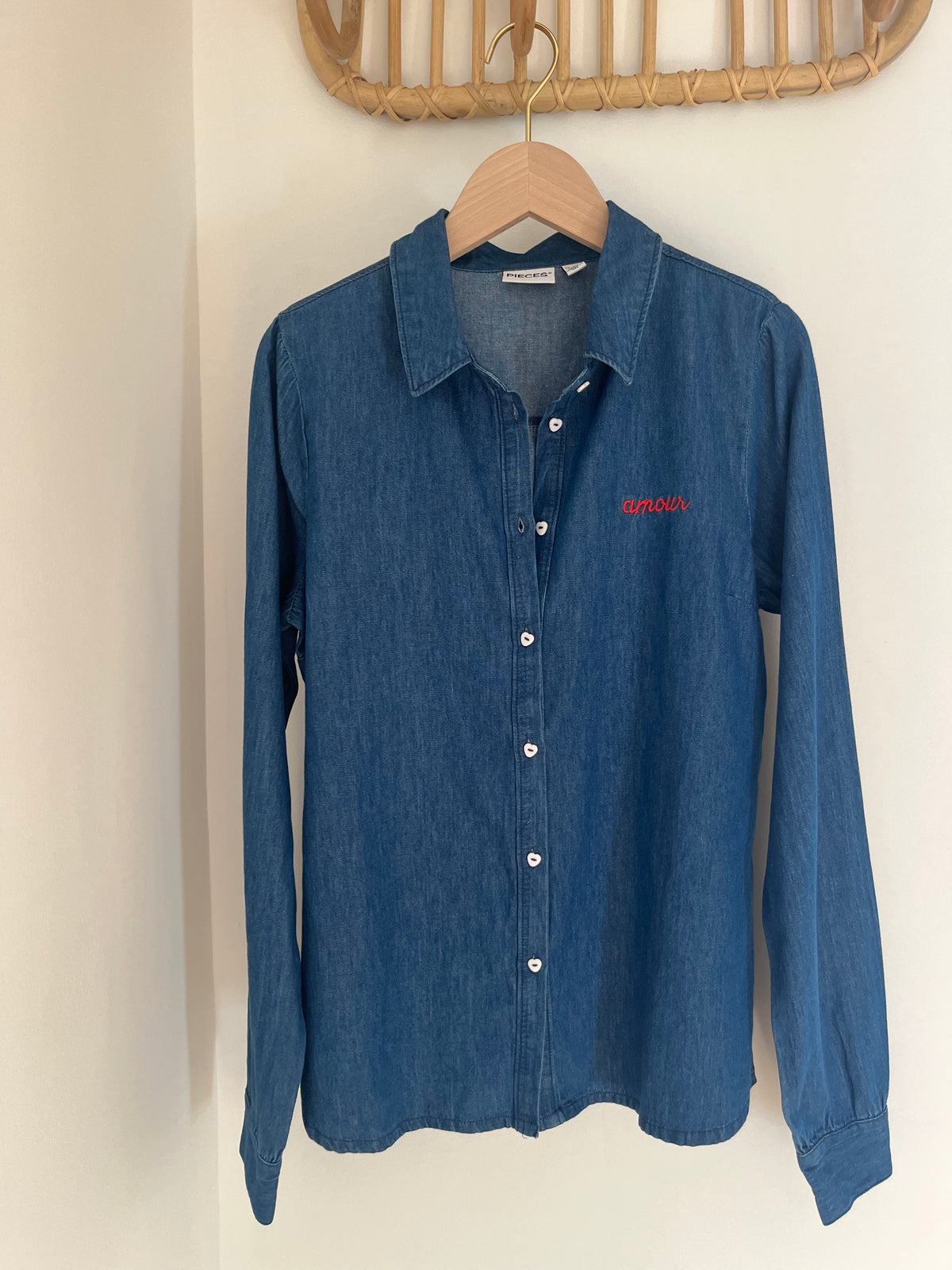 Chemise ERIS denim brodée Amour