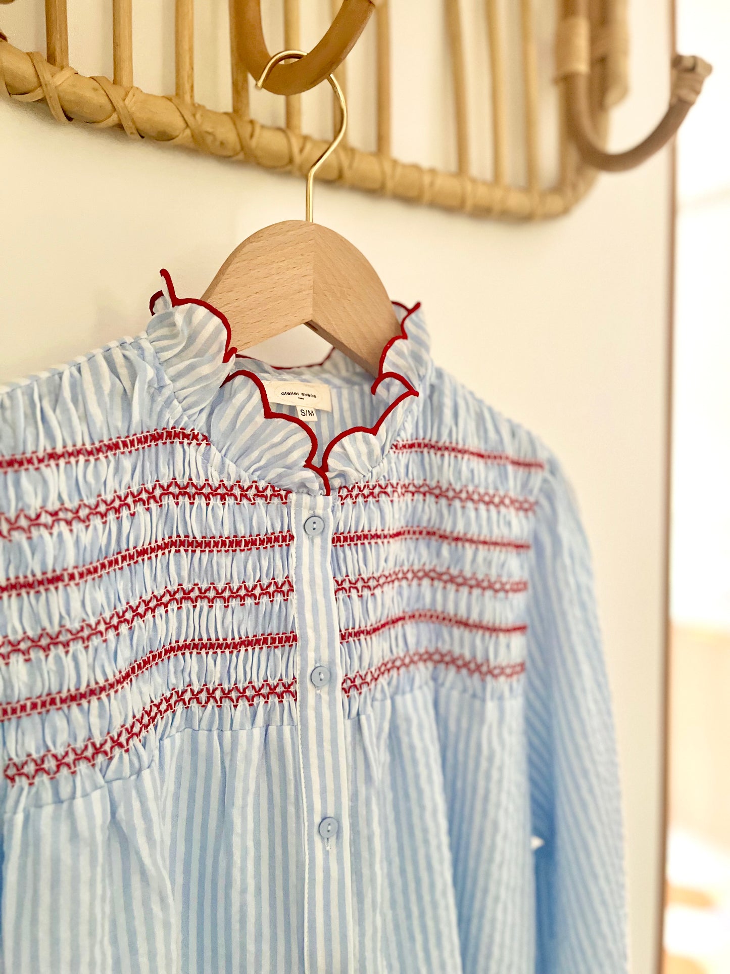 Chemisier CHLOÉ smocké bleu ciel