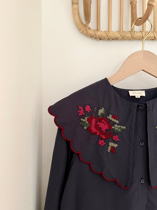 Chemise MARGUERITE brodée marine