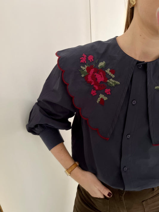 Chemise MARGUERITE brodée marine