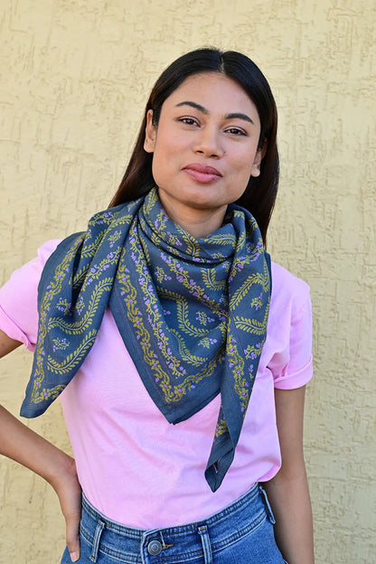 Foulard ANTOINETTE bleu marine
