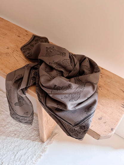 Foulard LEO charbon kid